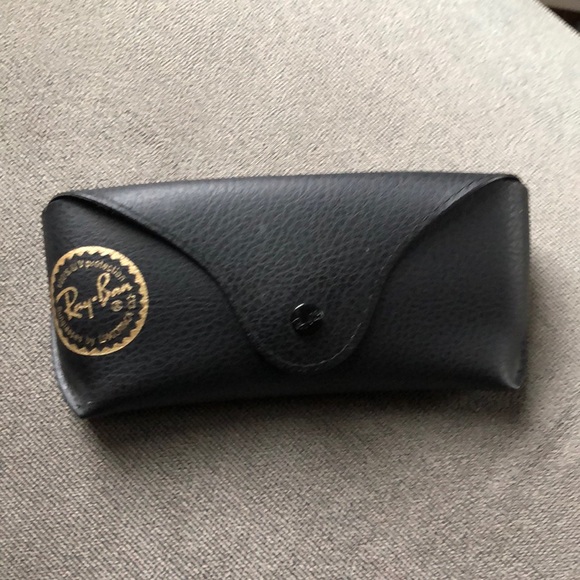 Ray-Ban sunglass case. Perfect condition - Picture 1 of 2